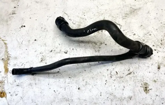 Volkswagen PASSAT B5 Engine coolant pipe/hose 8D0121055