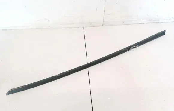 Audi A4 S4 B6 8E 8H Front door glass trim molding 8E0854327F