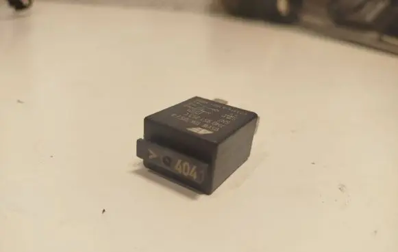 Audi A4 S4 B8 8K Other relay 95VW10K705EA 7M0951253C 23374A10013002Z