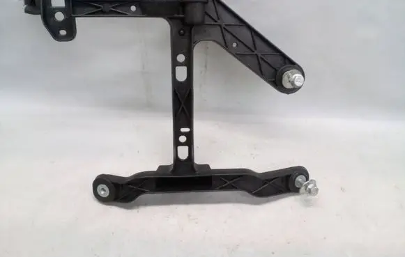 Dodge RAM Fog light bracket 14DSR1754H PPGF30 60129A4257