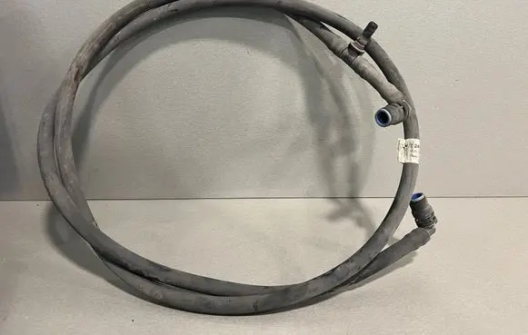 BMW 4 F32 F33 Headlight washer hose/pipe 7241690