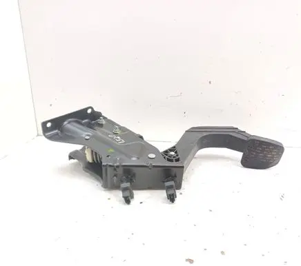 Volkswagen Crafter Clutch pedal 1036776 A9062900212
