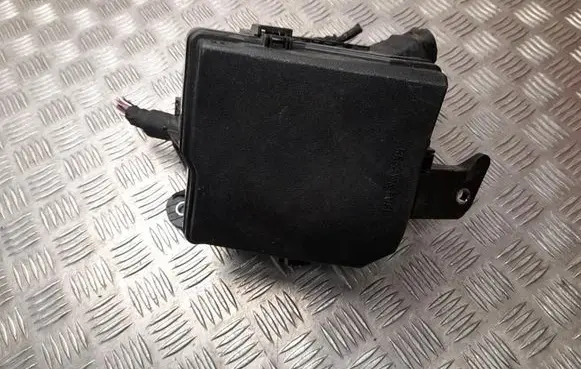Lexus LBX Fuse box set 8266252B50