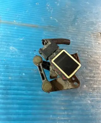 Volvo XC90 Headlight/headlamp level sensor 