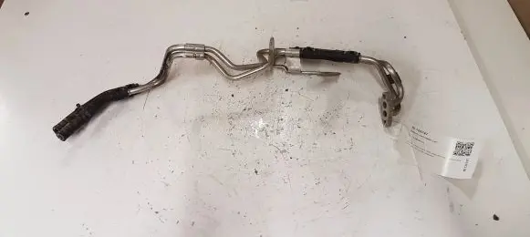 Skoda Kamiq Fuel line pipe 04C121497G