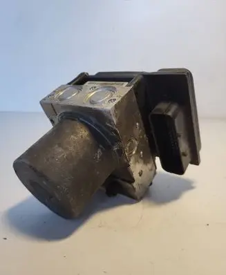 BMW 3 E46 ABS Pump 6769703