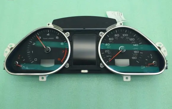 Audi Q7 4L Speedometer (instrument cluster) 4L0920985S