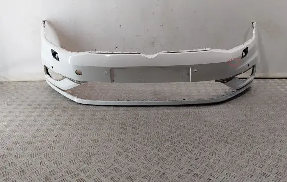 Volkswagen Golf VII Front bumper 5G0807221FL 5G0807221FRC9A