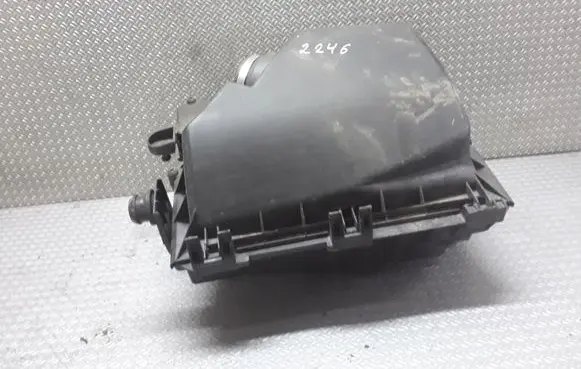 Opel Signum Air filter box 