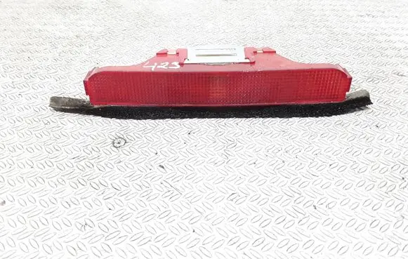 Nissan Almera Tino Third/center stoplight