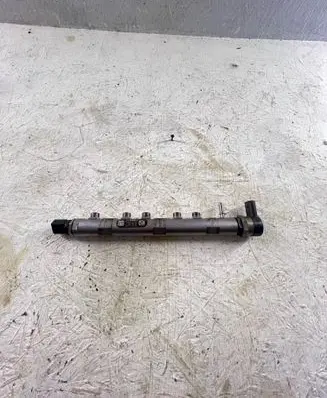 BMW 1 E81 E87 Fuel main line pipe 7809128 328410L1 0445214183