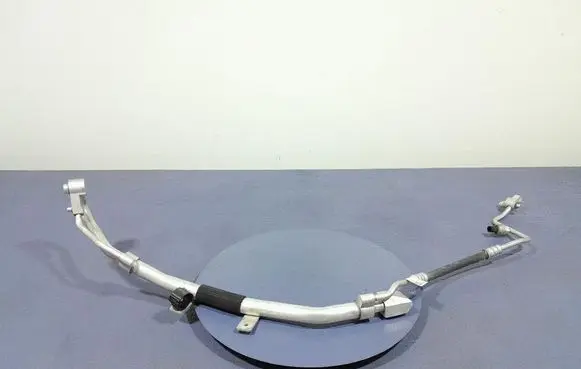 BMW X6 M Air conditioning (A/C) pipe/hose 9496579