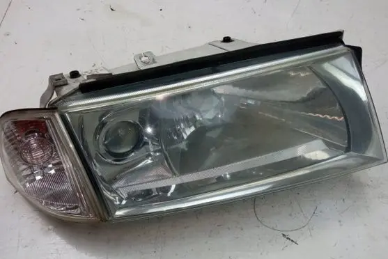 Skoda Octavia Mk1 (1U) Headlight/headlamp 1U1941018D