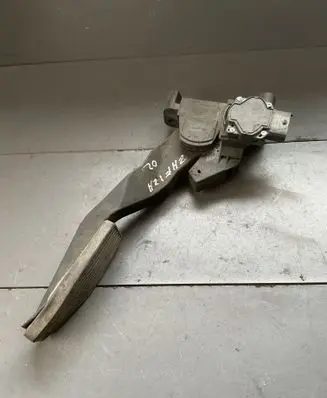 Opel Zafira A Accelerator throttle pedal 0281002298 90581208 28403118