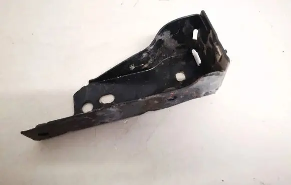 Volkswagen PASSAT B4 Front bumper mounting bracket 3a0807134c