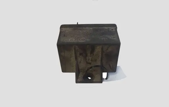 Citroen C5 Glow plug pre-heat relay 0281003018