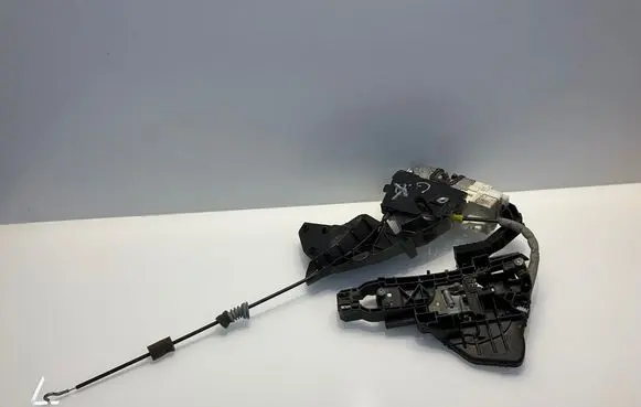 Mercedes-Benz R W251 Rear door lock A2517300735 2517300735