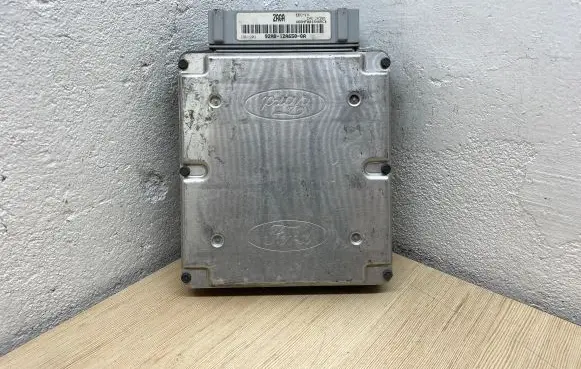 Ford Fiesta Engine control unit/module 92AB12A650GA CAD1K281