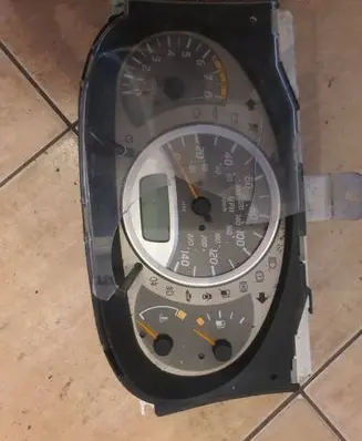 Nissan Almera Tino Speedometer (instrument cluster) TK20Vbr