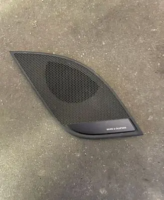 Side speaker trim/cover