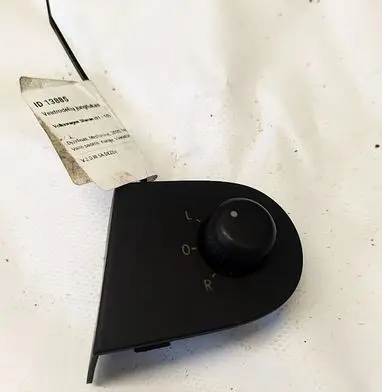 Volkswagen Sharan Wing mirror switch 7M3959565A