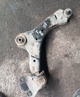 Volvo XC60 Front lower control arm/wishbone 6G9N3A053A