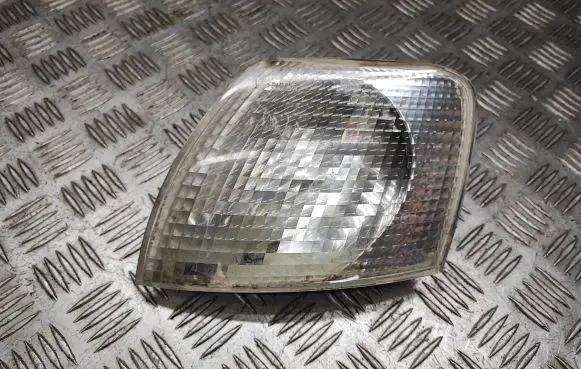 Volkswagen PASSAT B5 Front indicator light 3B0953049C 41571