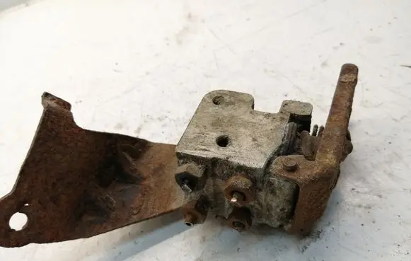 Ford Transit Brake power pressure regulator YC152L358EE