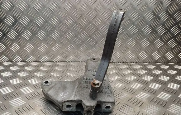 Volkswagen PASSAT B6 Gearbox mounting bracket 1K0199117BM