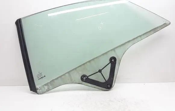 Mercedes-Benz E C207 W207 Rear side window
