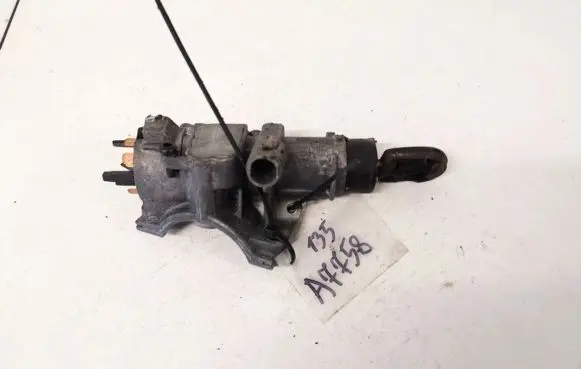 Volkswagen PASSAT B5 Ignition lock 4b0905851