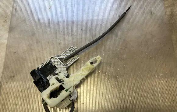 Front door lock