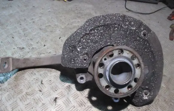 Mercedes-Benz E W213 Front wheel hub