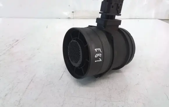 BMW 1 E81 E87 Mass air flow meter 7788743 0281002167