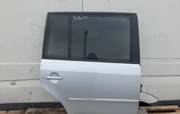 Volkswagen Touran II Rear door 2411