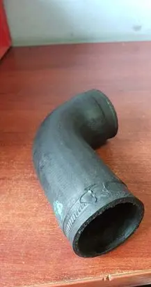 BMW 5 E39 Intercooler hose/pipe 2247967