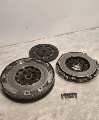 BMW 1 F20 F21 Clutch set kit 7616014