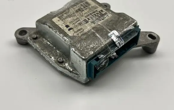 Renault Trafic II (X83) Airbag control unit/module 8200435342A