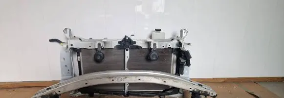 Toyota Prius (XW50) Radiator support slam panel