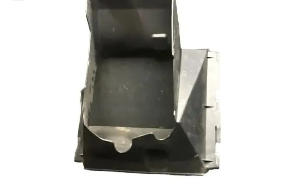 Volkswagen Touareg I Intercooler air channel guide 7L6117336A