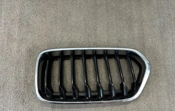 BMW X2 F39 Front grill 7424778 G093