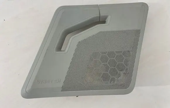 Volvo XC90 Subwoofer grill/trim 8641272