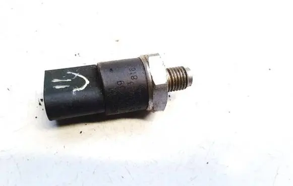 Mercedes-Benz A W168 Fuel pressure sensor A6680700095 0281002239