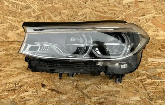 BMW 6 G32 Gran Turismo Headlight/headlamp 8497225 3670595