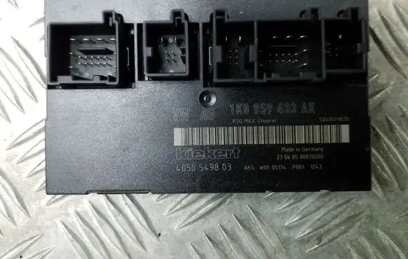 Volkswagen Golf V Comfort/convenience module 1K0959433AK