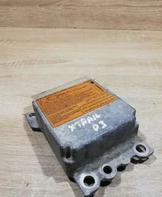 Nissan X-Trail T30 Airbag control unit/module 988208h405 031111