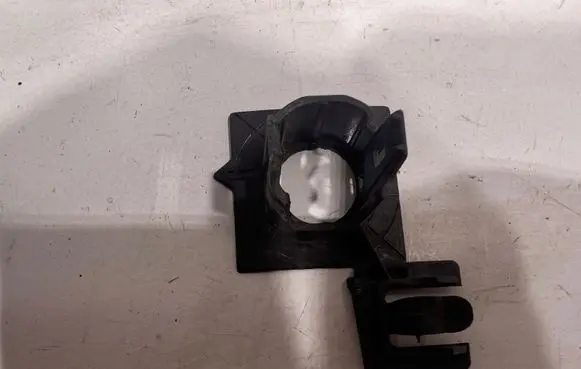 BMW 5 F10 F11 Rear parking sensor holder (PDC) 7331604