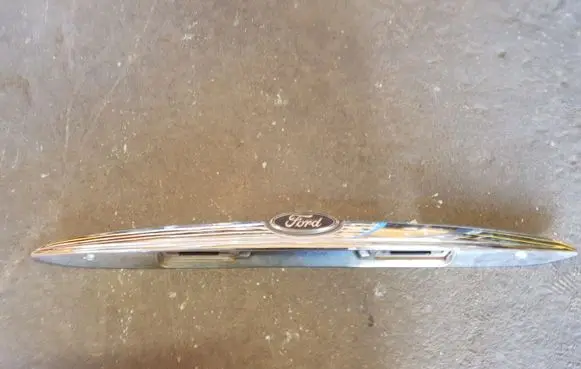 Ford Mondeo MK II Trunk door license plate light bar 96BBF434C4BE