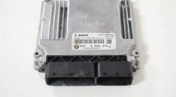 BMW 1 E81 E87 Engine control unit/module 0281016069 8506375