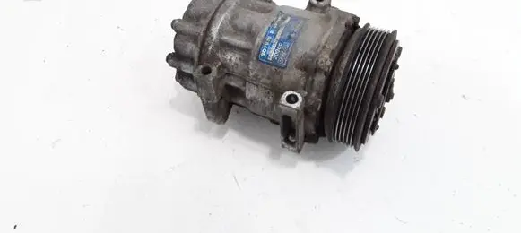 Volvo V50 Air conditioning (A/C) compressor (pump)